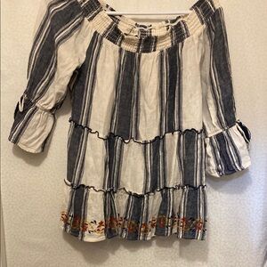 Knox Rose Navy and Cream Plaid Top